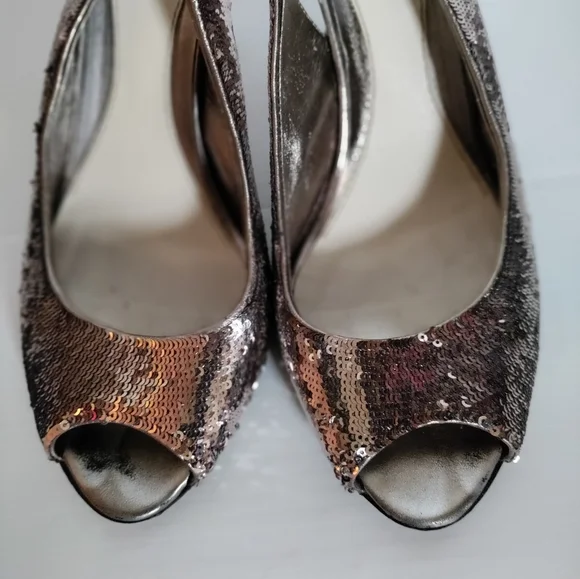 Gucci Sequin Open Toe Silver Hardware Pumps Sandals Size 9/5 US Women Authentic - Picture 2 of 8